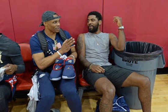 邮报：萨拉赫经纪人即将与利物浦体育总监会面谈萨拉赫未来（邮报：萨拉赫经纪人将与利物浦体育总监会晤，商议其未来去向）