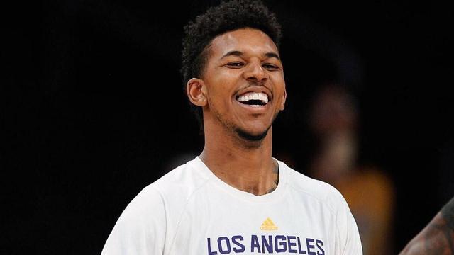 美记：勇士与浓眉的传闻毫无根据，勇士没有联系过达拉斯（美媒记者：勇士与浓眉传闻子虚乌有，球队从未联系达拉斯）