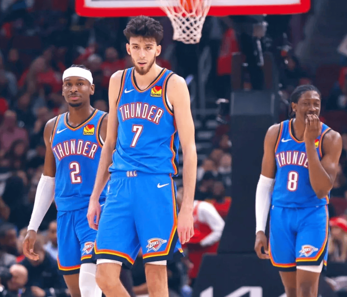 海港夺冠纪录片《不熄之红》即将播出，崇明五将出镜预告片（《不熄之红》即将播出：见证海港登顶，崇明五将现身预告）