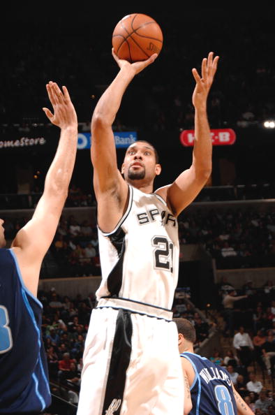 广东93-106山西2喜2忧！奎因+王洪泽太好用，杜润旺张皓嘉纯废！（广东93-106不敌山西，喜忧各半：奎因与王洪泽高效，杜润旺、张皓嘉状态低迷）