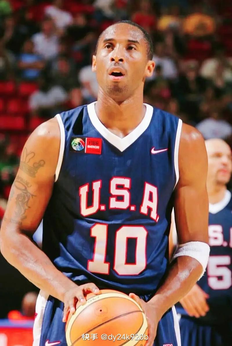 记者：乔纳森-戴维未来存疑，拜仁和热刺已了解球员离队条件（记者：乔纳森-戴维前景未明，拜仁与热刺已了解其离队条款）