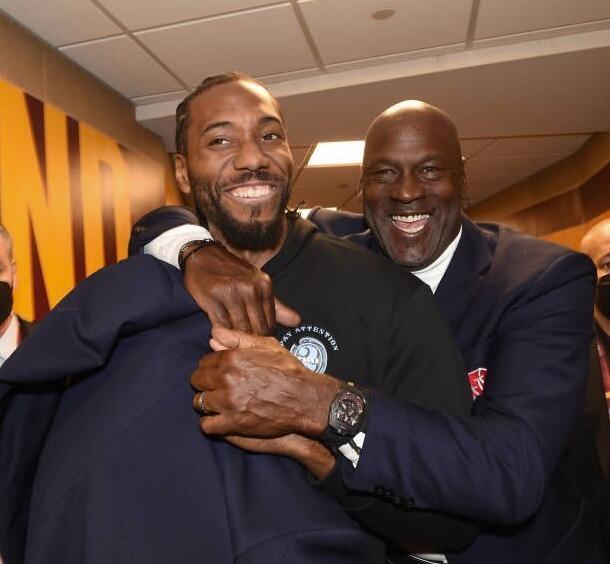 安以恩：邦本宜裕是很“高级”的球员，我们能秒懂彼此的意图（安以恩：邦本宜裕水准很高，我们配合一拍即合）