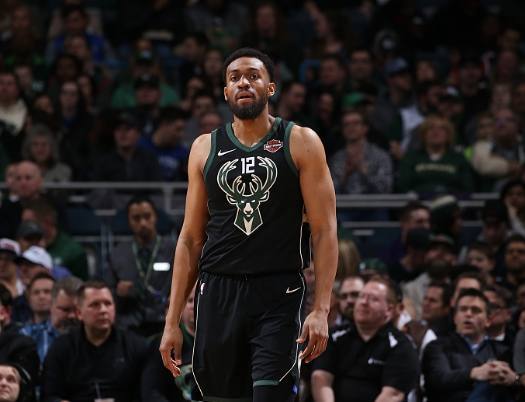 维多利亚主帅：这会是一场艰难的比赛，相信球员们准备好了（维多利亚主帅：硬战将至，我坚信球员已整装待发）