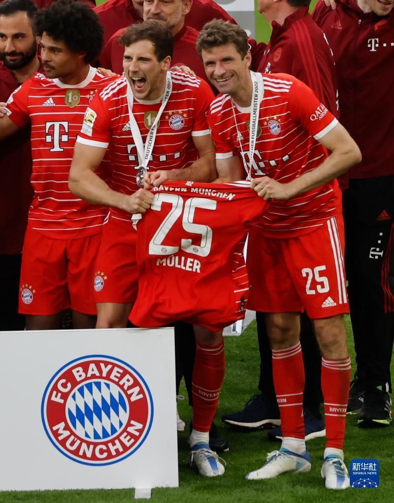 4场狂轰137分！哈登三节31分无奈打卡 快船13人轮换11人得分个位数（四战合计137分！哈登三节31分被迫打卡，快船13人出场11人得分未上双）